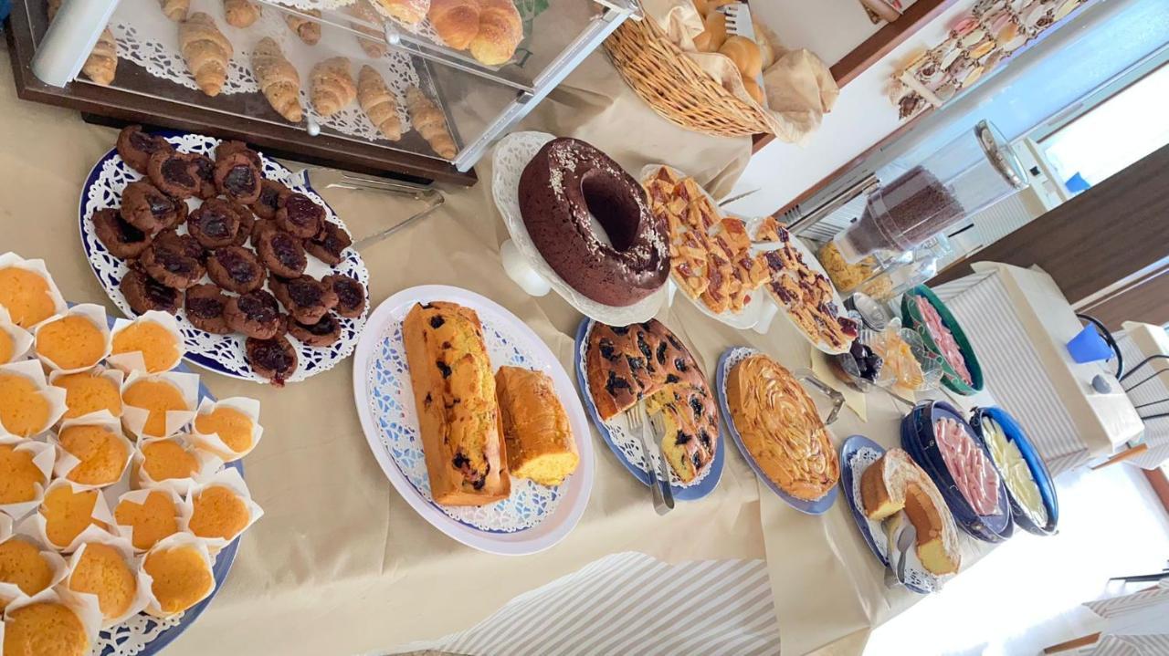 Rivazzurra Hotel ペザロ エクステリア 写真